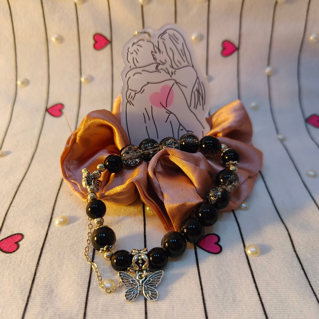 International Bundle- 6 Keychains