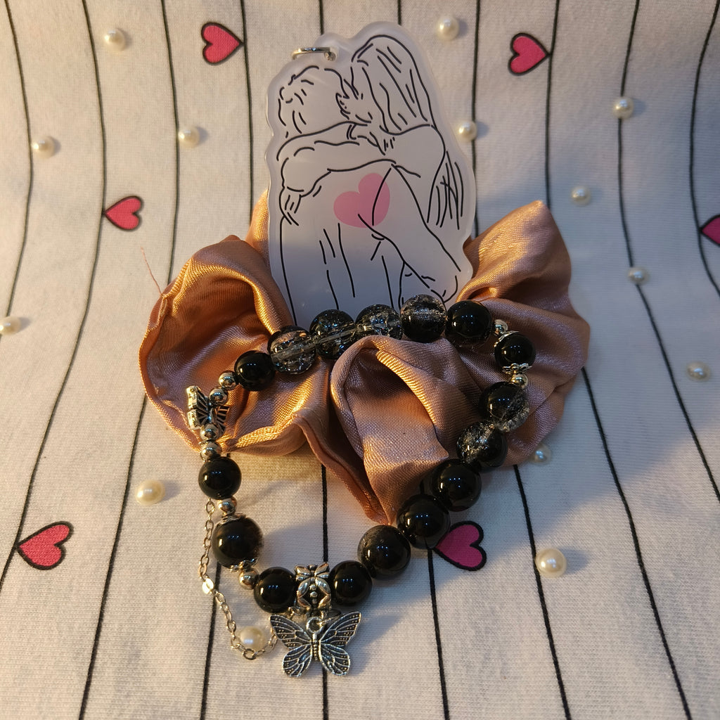 International Bundle- 6 Keychains