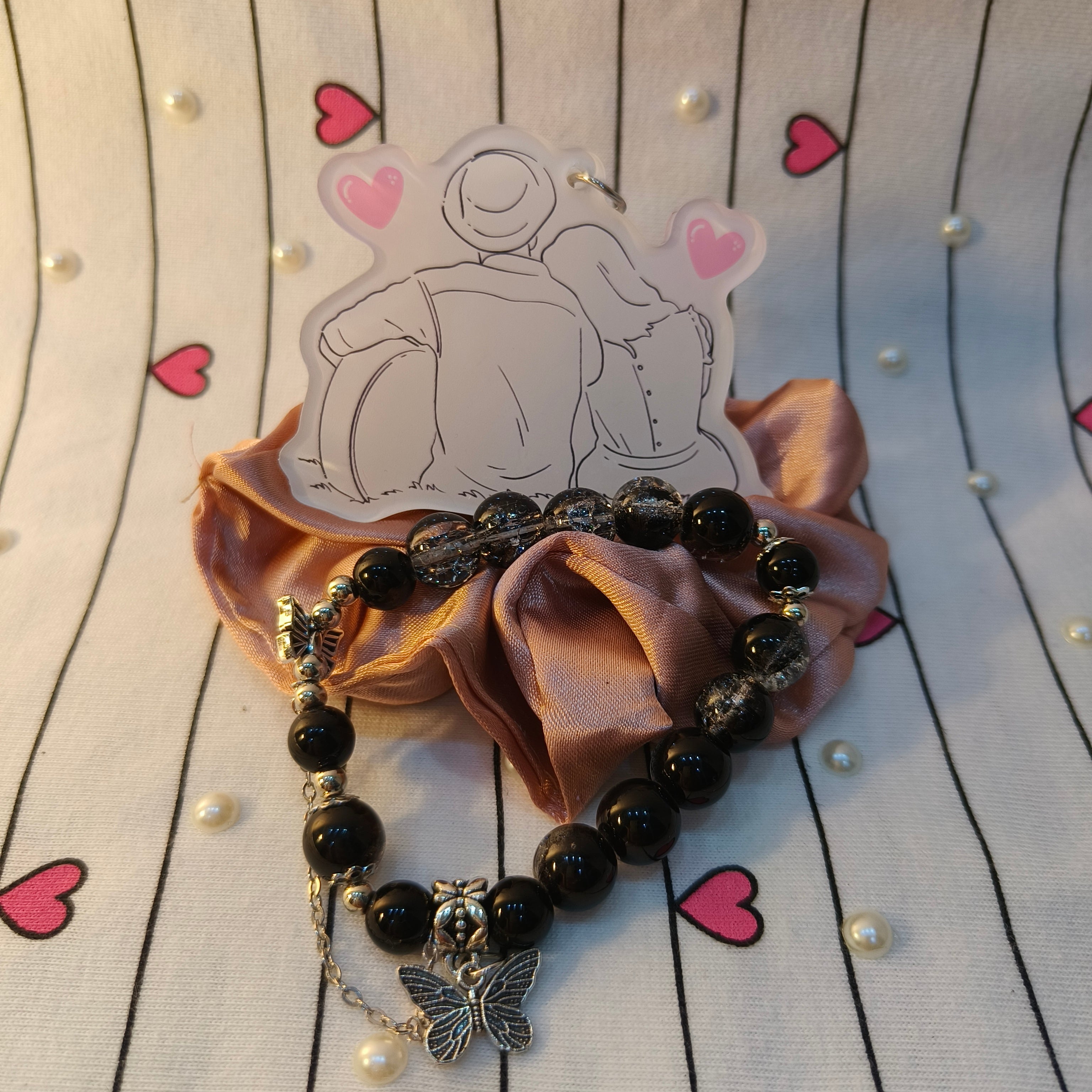 International bundle- 5 keychains