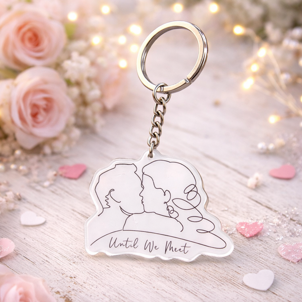 International bundle- 5 keychains